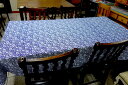 再入荷しました♪Burleigh バーレイ社　Blue Calicoブルーキャリコ　テーブルクロス　Lサイズ（138×180cm）キッチンファブリック　クロス　花柄　おしゃれ