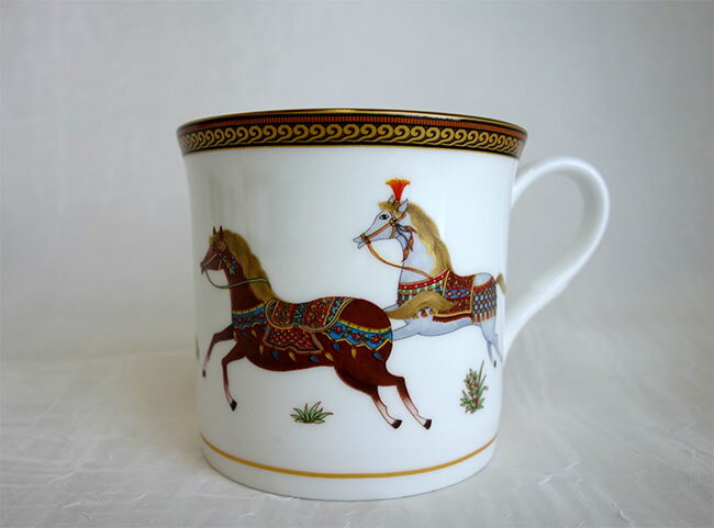 【即納可!!】再入荷しました♪【3,980円(税込)以上お買上げで送料無料】ロイヤルアーデン　マグカップ　..