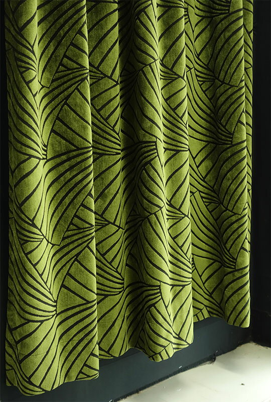 【2倍ヒダ】 オーダーカーテン　高級　シェニール織スペイン製 遮光1級 「フランクリン」　イチョウ柄　グリーン　生地極厚緑　ドレープカーテン　新築　マンション　かけ替え　掛替　黒