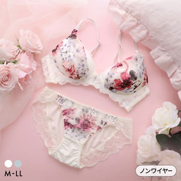 サイズ レディースM／M(バスト79-87cm ヒップ87-95cm)L／L(バスト86-94cm ヒップ92-100cm)LL／LL(バスト93-101cm ヒップ97-105cm)※ブラサイズ／ショーツサイズ カラー WH-ホワイト、MI-ミント 素材 【ブラ】ポリエステル　ナイロン　ポリウレタン　その他【ショーツ】ポリエステル　ナイロン　ポリウレタン 仕様 ブラ・3/4カップ・下厚内蔵パッドあり、パッドポケットなし・サイドボーン：あり・肩紐取外し：不可・ホックの数：2段4列ショーツ・伸縮性：バックのみ若干縦横にあり・クロッチ：付き・透感：後身に若干あり、後身裾にあり※ブラジャーショーツともにアクセサリーは取り外しできません。※生地の使用部分により、印象が写真と異なる場合があります。あらかじめご了承ください。 関連ワード 260430 ノンワイヤーブラジャー ワイヤレスブラ ワイヤーなし ノーワイヤー ストレスフリー 3/4カップブラジャー ブラセット ブラジャーセット ブラショーツセット パンツ 女性用 大きいサイズ サンエイ 脇高 シフォンサイドアップ ブラセット ABCD 脇肉 谷間 盛り はみ肉すっきり 脇寄せ ブラジャー ショーツ セット 美胸 SANEI サンエイ SANEI ギュピールレース 小花刺繍 ノンワイヤー ブラジャー ショーツ セット ブラセット ワイヤレス らくちん サンエイ 脇高 エレガンスリリー ノンワイヤー ブラセット M L LL 脇肉 谷間 盛り はみ肉すっきり ブラジャー ショーツ セット SANEI サンエイ ホットブロッサム ノンワイヤー ブラセット M L LL 脇肉 谷間 盛り ブラジャー ショーツ セット SANEI サンエイ ビビットフラワー刺繍 ノンワイヤー ブラセット M L LL 脇肉 谷間 盛り ブラジャー ショーツ セット SANEI サンエイ ビッグフラワー刺繍 ノンワイヤー ブラセット M L LL 脇肉 谷間 盛り ブラジャー ショーツ セット SANEI サンエイ サンエイ ビビットフラワー刺繍 ノンワイヤー ブラセット M L LL ブラジャー ショーツ セット 大きいサイズ SANEI サンエイ ガーリーアンティークレース ノンワイヤー ブラセット M L LL 脇肉 谷間 ブラジャー ショーツ セット 大きいサイズ SANEI &nbsp; このアイテムによく似たアイテムサンエイ 脇高 サンライトSAKURA ノンワ1,600円サンエイ ホットブロッサム ノンワイヤー ブラ1,599円サンエイ ビビットフラワー刺繍 ノンワイヤー 1,600円サンエイ ガーリーアンティークレース ノンワイ1,600円サンエイ レディシックフラワー ノンワイヤー 1,600円サンエイ エレガンスシャンデリア ノンワイヤー1,600円サンエイ サンエイ ビビットフラワー刺繍 ノン1,600円サンエイ ガーリーマリーゴールド ノンワイヤー1,600円サンエイ ビッグフラワー刺繍 ノンワイヤー ブ1,600円ショップトップ&nbsp;>&nbsp;カテゴリトップ&nbsp;>&nbsp;すべて&nbsp;>&nbsp;ブラ&ショーツセット&nbsp;>&nbsp;ノンワイヤーブラ&nbsp;>&nbsp;3/4カップサンエイ 脇高 シフォンサイドアップ ノンワイヤー ブラセット M L LL ブラジャー ショーツ セット SANEIカラフルなフラワープリントシフォンがフェミニンムードを演出するノンワイヤーブラセット。ブラジャーは、丸みのきれいなもっちり下厚の内蔵モールドカップを採用。バストボリュームをほどよくプラスして、ナチュラルなバストラインをメイクします。カップ脇は、伸び止めの裏打ちとサイドボーンが着装時の安定感UP。U字バックが背中のラインをすっきり整えます。4段階調整が出来るホックもうれしいポイントです。セットショーツは、バック裾にストレッチレースをあてることで、肌当たり優しく仕上げています。 このアイテムによく似たアイテムサンエイ 脇高 サンライトSAKURA ノンワ1,600円サンエイ ホットブロッサム ノンワイヤー ブラ1,599円サンエイ ビビットフラワー刺繍 ノンワイヤー 1,600円サンエイ ガーリーアンティークレース ノンワイ1,600円このアイテムを買った人におすすめのアイテム Tバック付きの3点ブラセット下着 レディース2,530円ルルモアナ 2浴レース ブラジャー ショーツ 1,280円ピュアシェリ レーシーフラワー ノンワイヤー 1,280円パリーゼ Palissee パリーゼ 脇高レー2,970円