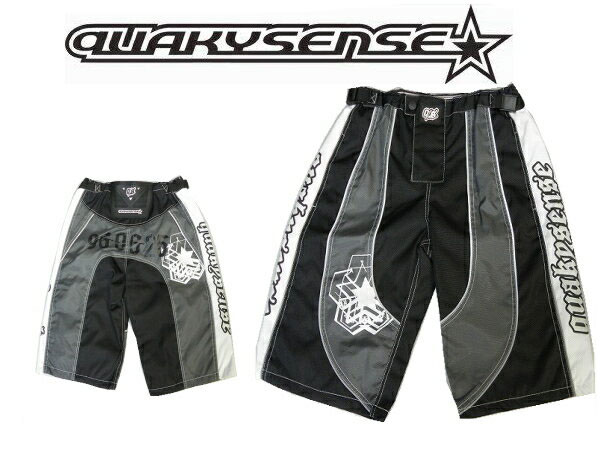 新品未使用!QUAKYSENSE(クエーキーセンス)!ライド ショートパンツ!モトパン♪