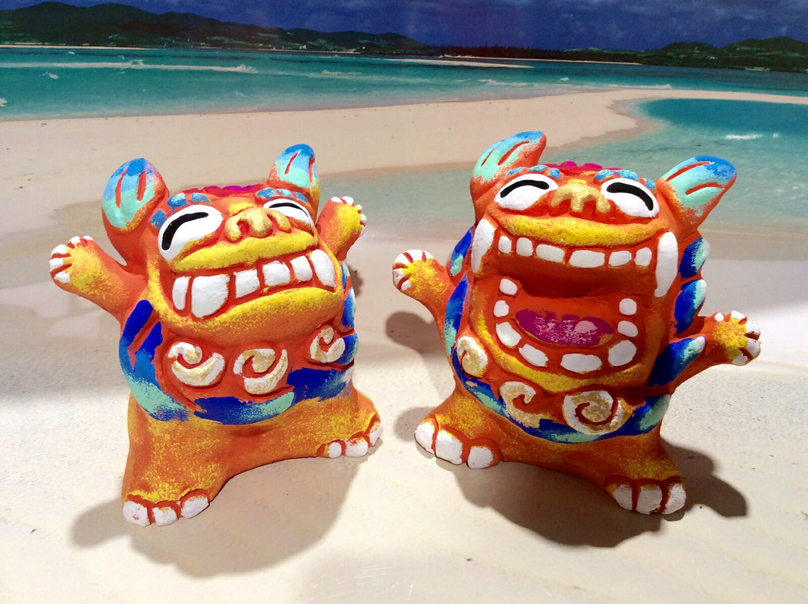 【シーサー】米子焼★ホッパー2(2色)★置物・人気・土産・ギフト・赤・黄・沖縄の魔除けペアシーサー・カラフル・かわいい・ペア…