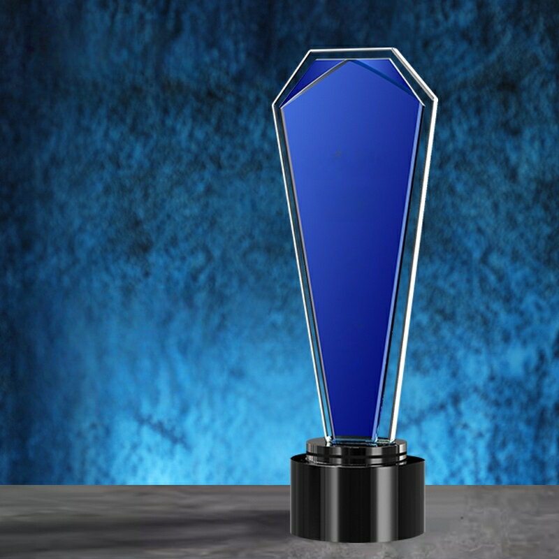 商品情報トロフィーの思いトロフィーでは「表彰文化」を通じて、日本の褒める文化を育むことに真剣に取り組んでいます。そのため、物販からコンサルティングまで幅広い分野で活動を展開したいと考えています。褒める行為は、人に自信を与え、ポジティブな気持...