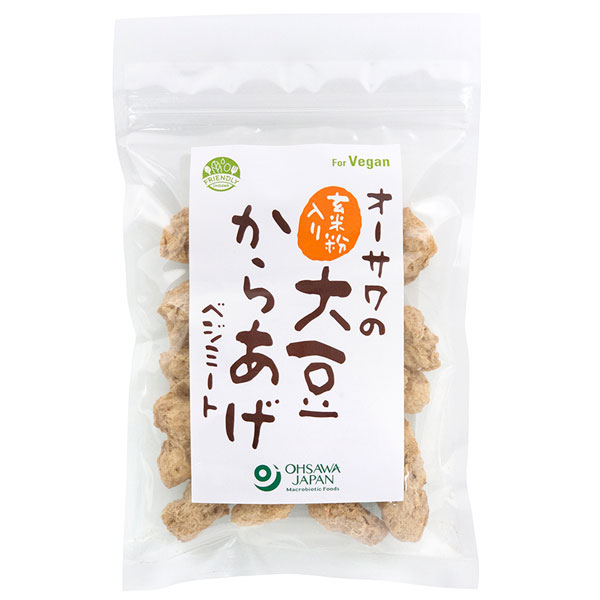 コクがあり鶏肉のような食感のから揚げができます♪代用肉としてお使いください。【お召し上がり方】1、お湯（80℃くらい）に約10分浸し、戻します。（落とし蓋で上から押さえると効果的）2、絞って水切りをし、しょうが、にんにく、しょうゆ等で下味をつけます。3、2に葛粉や片栗粉などをまぶし、油で揚げます。※製品に色調の違いや大豆の皮の黒い部分などがありますが、品質に問題はありません。※遺伝子組み換え原料の混入を防ぐ為、分別流通された大豆で製造した脱脂大豆を使用しております。商品詳細商品番号os4338原材料脱脂大豆[大豆（アメリカ）]、玄米粉[玄米（国産）]内容量80g賞味期限製造日より1年栄養成分表示（100g当たり）エネルギー：347kcal、タンパク質：47.9g、脂質：2g、炭水化物：34.4g、食塩相当量：0g保存方法直射日光・高温多湿を避け、常温で保存してください開封後は湿気を避け密封し、お早めに召し上がりください。アレルゲン大豆製造所誠晃産業株式会社販売元オーサワジャパン株式会社広告文責有限会社自然館0957-22-8770【関連ワード】大豆カラアゲ,大豆唐揚げ,大豆から揚げ,大豆からあげ大豆ミート,大豆たん白,大豆タンパク,大豆たんぱく,ソイミート,大豆蛋白,植物性タンパク,植物性たん白,植物性蛋白,植物性たんぱく,代替肉,ベジタリアン,ヴィーガン,ビーガン,Vegan,ビーカン,ヴィーカン