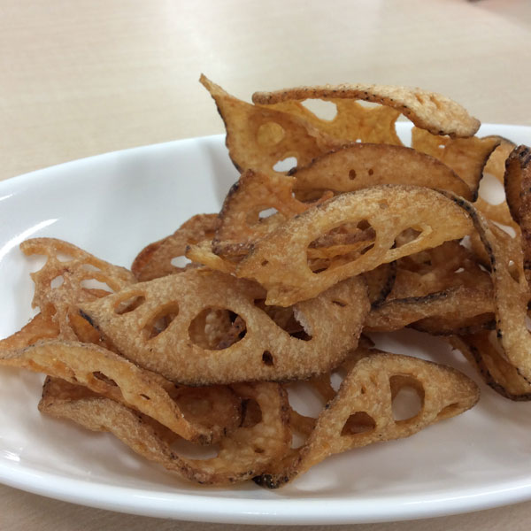 なちゅらる生活 野菜サクッチ 国産れんこんチップス 食べきりサイズ（19g）【イー・有機生活】 shizenkan-10038167 PURE・HEART自然館 サンプル画像2