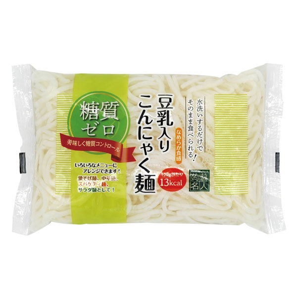 水洗いするだけで手軽に食べられる、なめらかな食感の国産こんにゃく中細麺国産原料を使用した、なめらかな食感の中細麺です。水洗いするだけでそのままお召し上がりいただけ、クセがないのでさまざまなメニューにアレンジできます。野菜をたっぷりのせたサラダ麺をはじめ、冷やし中華、焼きそば、スパゲッティなどにもおすすめです。糖質ゼロ。【お召し上がり方】水で洗うだけでそのままお召し上がりいただけます。冷やしめんは麺つゆやごまだれなどで、こんにゃく焼きそばは油を使わずに調理できます。中華麺と半々にしてもおいしくお召し上がりいただけます。ナポリタンはトマトソースと和えるだけでお楽しみいただけ、パスタと半々にするのもおすすめです。商品詳細商品番号os4915原材料豆乳［大豆(国産)］、こんにゃく粉/凝固剤(水酸化カルシウム)内容量180g栄養成分表示（100gあたり）エネルギー：13kcal、たんぱく質：1g、脂質：0.3g、炭水化物：2.5g、糖質：0g、食物繊維：2.1g、食塩相当量：0g賞味期限製造日より4ヶ月保存方法開封後は冷蔵庫に保存し、お早めに召し上がりください。アレルゲン大豆販売元株式会社みゆきやフジモト広告文責有限会社自然館 0957-22-8770【関連ワード】豆乳入りこんにゃく麺,豆乳こんにゃく麺,こんにゃく麺,コンニャク麺,蒟蒻麺,こんにゃくめん,国産こんにゃく麺,中細麺,サラダ麺,糖質ゼロ,糖質オフ,糖質制限,低糖質,ダイエット麺,ヘルシー麺,代替麺［こんにゃく］蒟蒻,コンニャク,こんにゃく［販売］みゆきやフジモト,株式会社みゆきやフジモト
