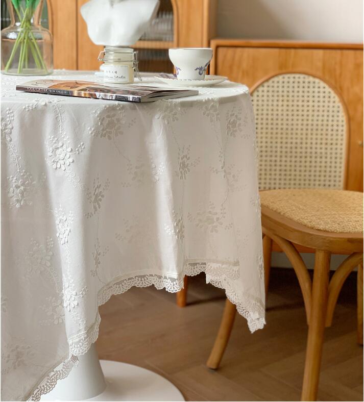 送料無料 テーブルクロス 食卓カバー 花レース 綿100% 円形 可愛い ホワイト 無地 清新風 撮影背景 テーブルカバー テーブルマット 汚れ防止 丸型 円型 おしゃれ きれいめ 韓国風 ダイニング テーブル 北欧 かわいい 雰囲気 お祝い 家庭用 洗濯可能 四季通用 雑貨