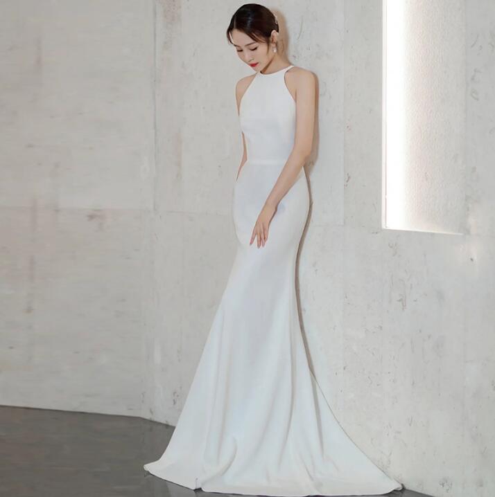 【送料無料】ウェディングドレス シンプル 高級感 結婚式 サテン 袖なし トレーン 白ドレス ロングドレス お花嫁ドレス 前撮り/後撮り パーティードレス 二次会 演奏会 舞台 ピアノ ブライダル 挙式 海外旅行 写真撮影 披露宴 謝恩会 旅行