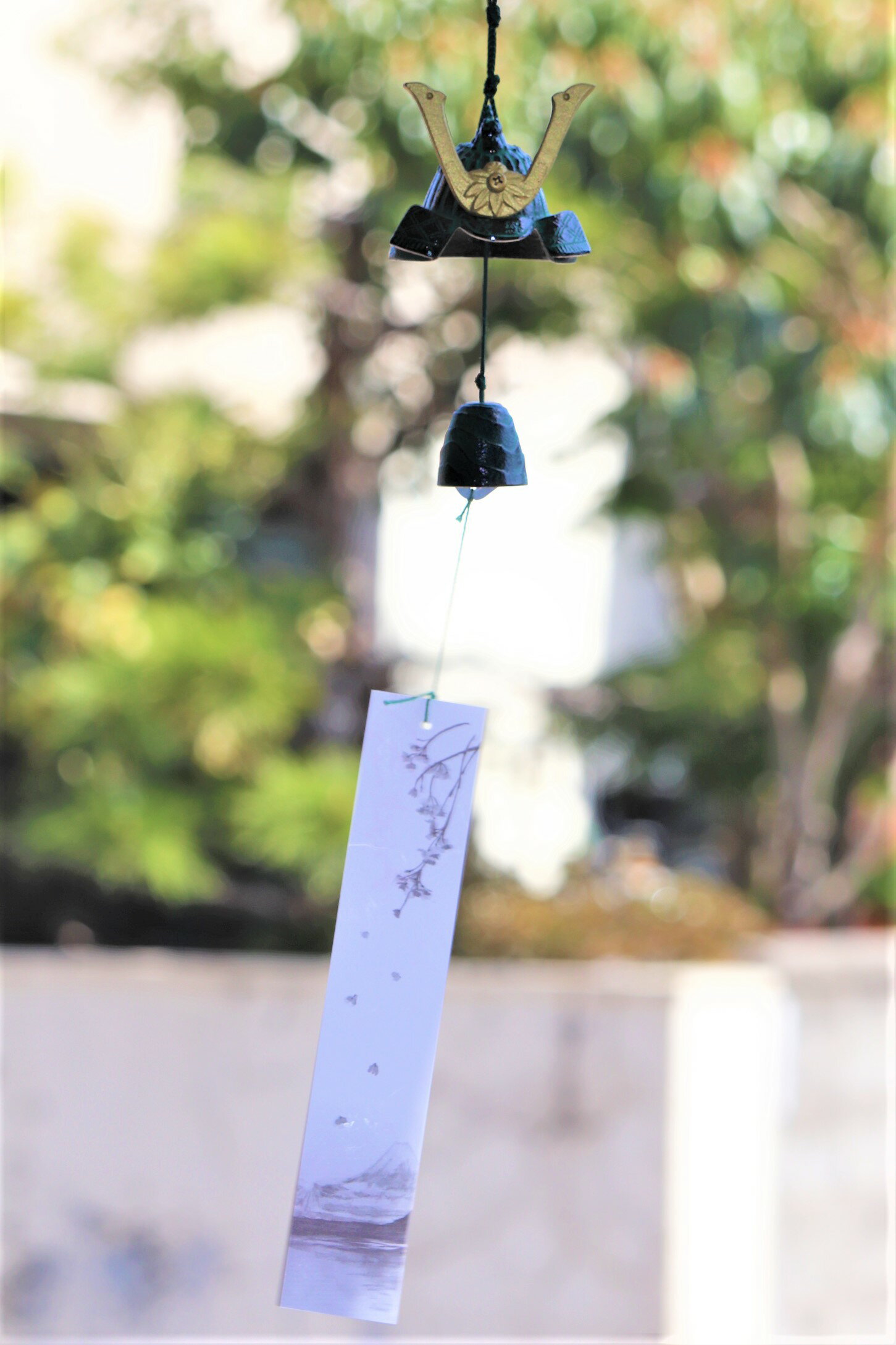 南部鉄器 鉄 風鈴 源義経 カブト おしゃれ オシャレ かわいい 可愛い 音色 の 良い...