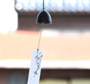 南部鉄器 鉄 風鈴 まつむし 緑 おしゃれ オシャレ かわいい 可愛い 音色 の 良い ...