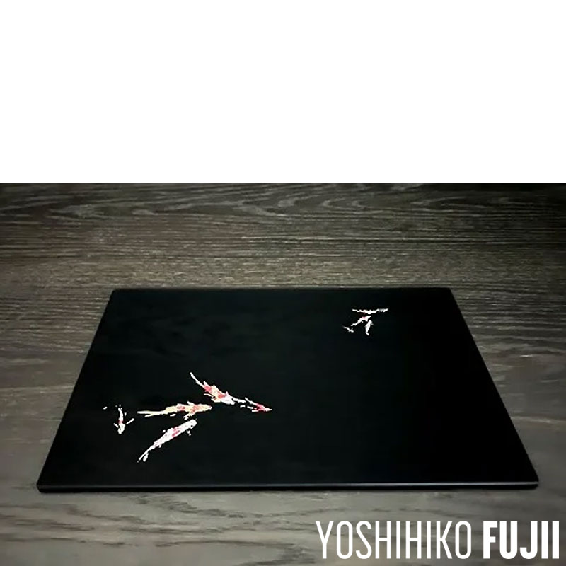 蒔絵 MAKIE ガラスプレートS（漆黒）鯉柄 こい 鯉柄 プレート 漆器 漆ガラス ガラス食器 ガラス ガラスプレート 食洗機対応 おしゃれ 漆塗り うるし 伝統工芸 金箔 塗り 黒江 YOSHIHIKO FUJII 贈り物 ギフト プレゼント