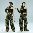 K-POP 演出服 舞台服 へそ出し 女の子 ワンショルダー ロングパンツ スリーブ 緑 迷彩柄 インナー 黒 セットアップ ダンス衣装