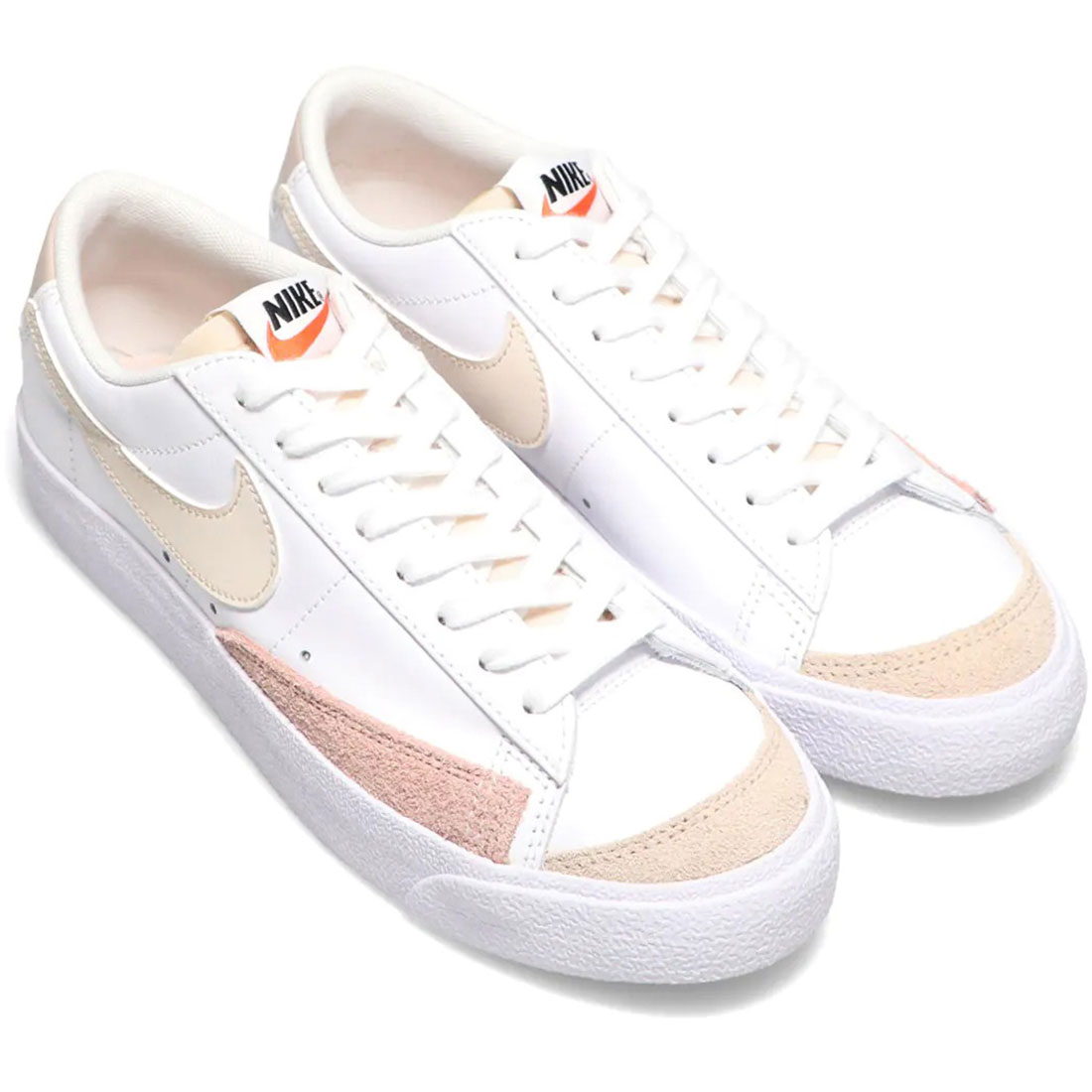 ナイキ ブレーザー ロー '77 NIKE W BLAZER LOW '77 ホワイト/フォスルストーン/パールホワイト/ピンクオックスフォード DC4769-108 ナイキジャパン正規品