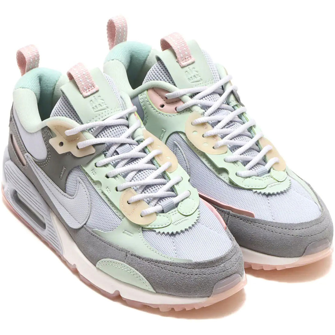 ナイキ エア マックス 90 フューチュラ NIKE W AIR MAX 90 FUTURA スカイグレー/パーティクルグレー/シーフォーム/グレー DM9922-001 日本国内正規品のサムネイル