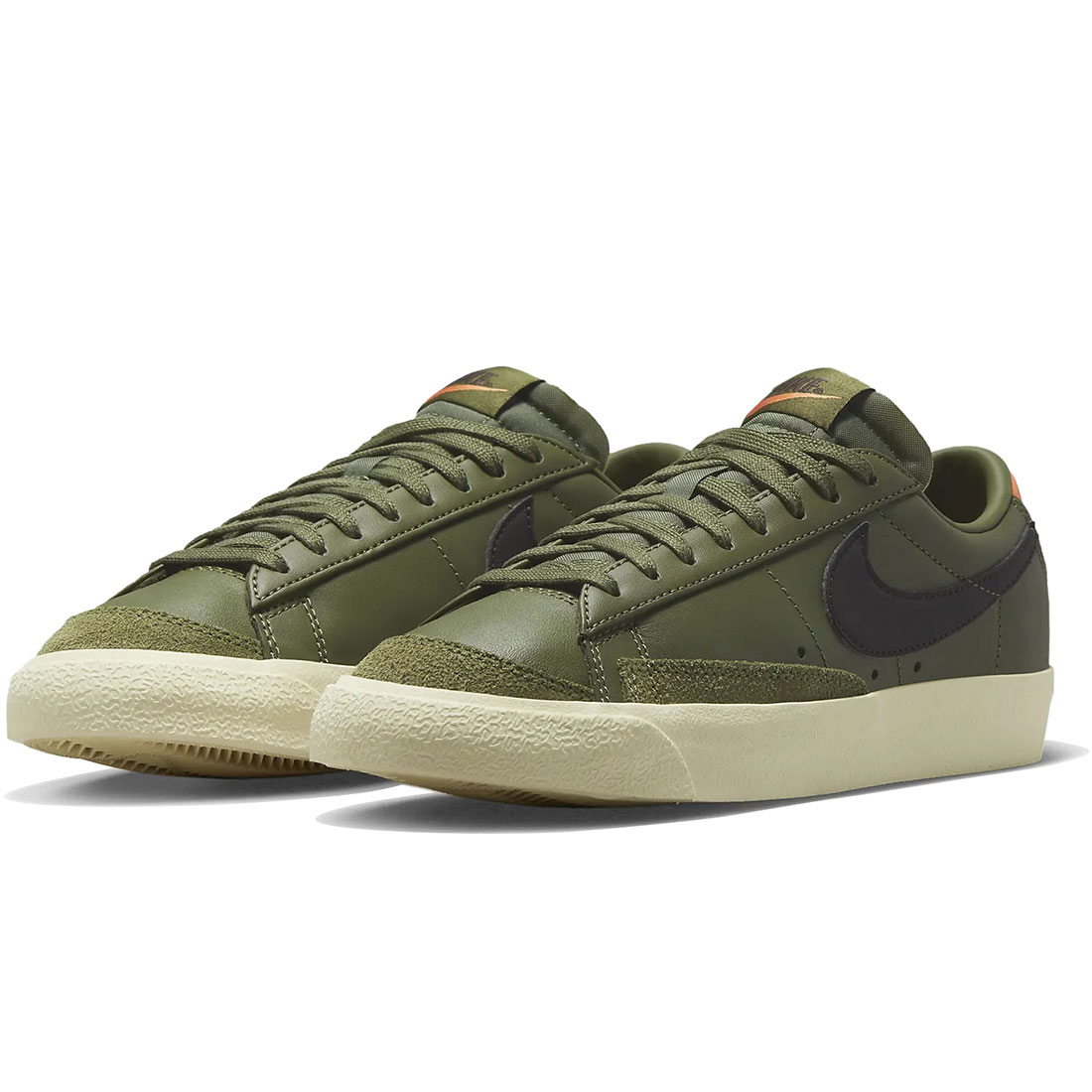 ナイキ ブレーザー ロー '77 NIKE W BLAZER LOW '77 ミディアムオリーブ/オレンジトランス/ココナッツ..