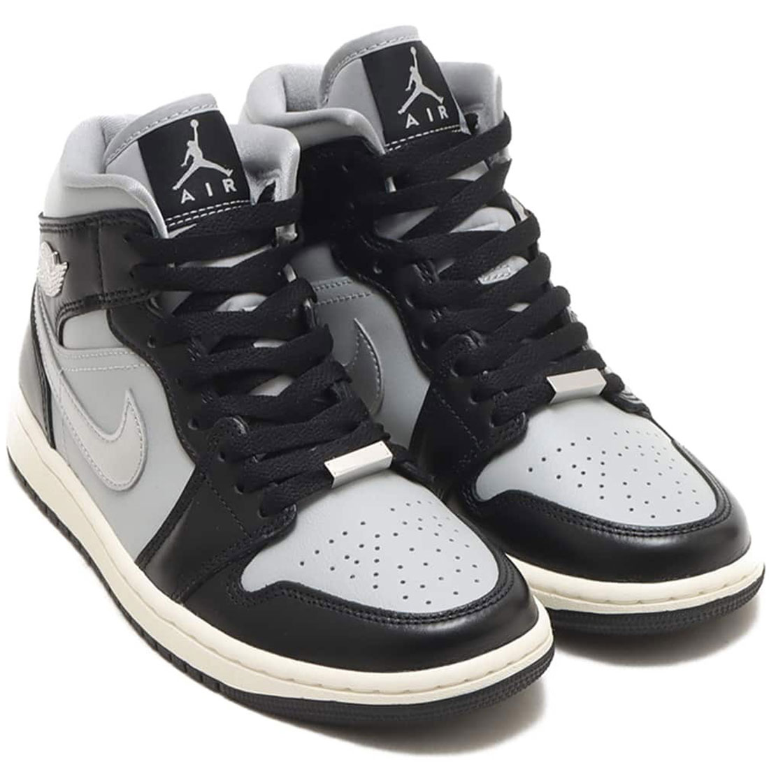 ナイキ エア ジョーダン 1 ミッド SE NIKE W AIR JORDAN 1 MID SE ブラック/ライトスモークグレー/セイル/メタリックシルバー FB9892-002 ナイキジャパン正規品