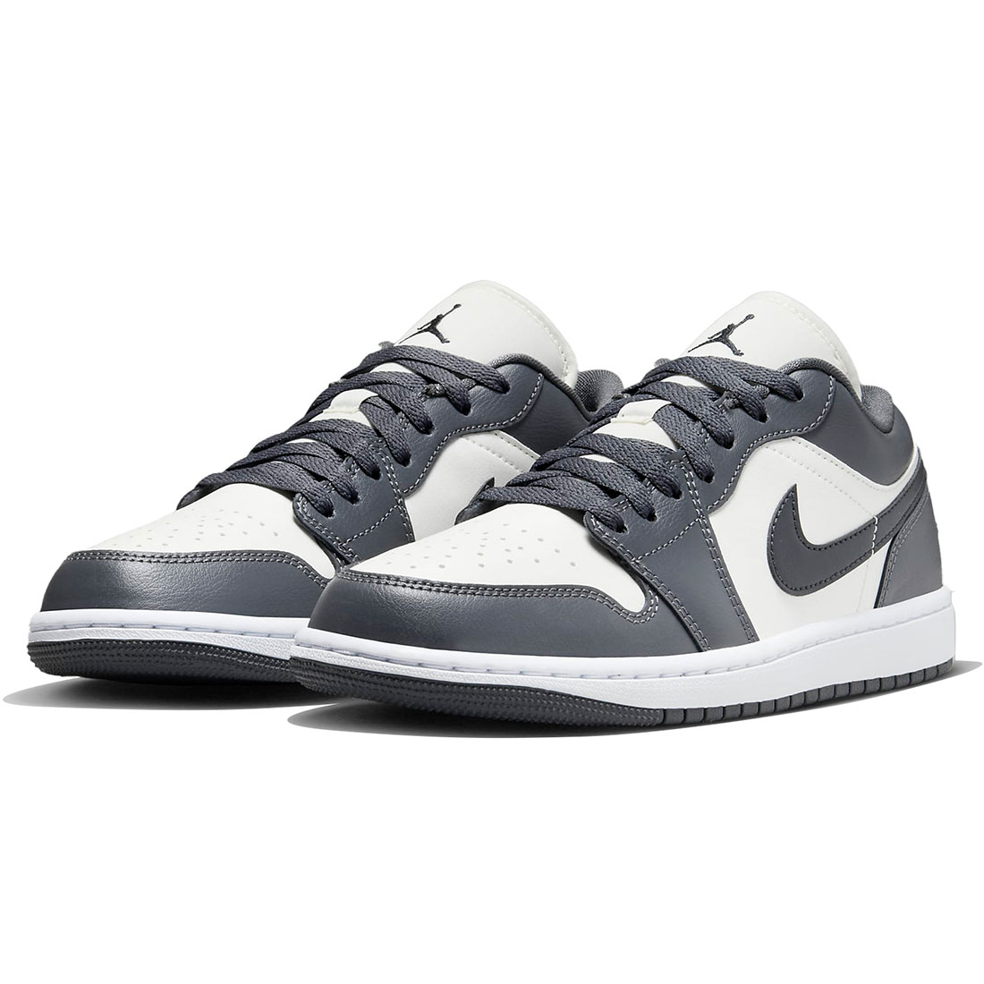 ナイキ エア ジョーダン 1 ロー NIKE W AIR JORDAN 1 LOW セイル/ダークグレー/ホワイト/オフノワール DC0774-102のサムネイル