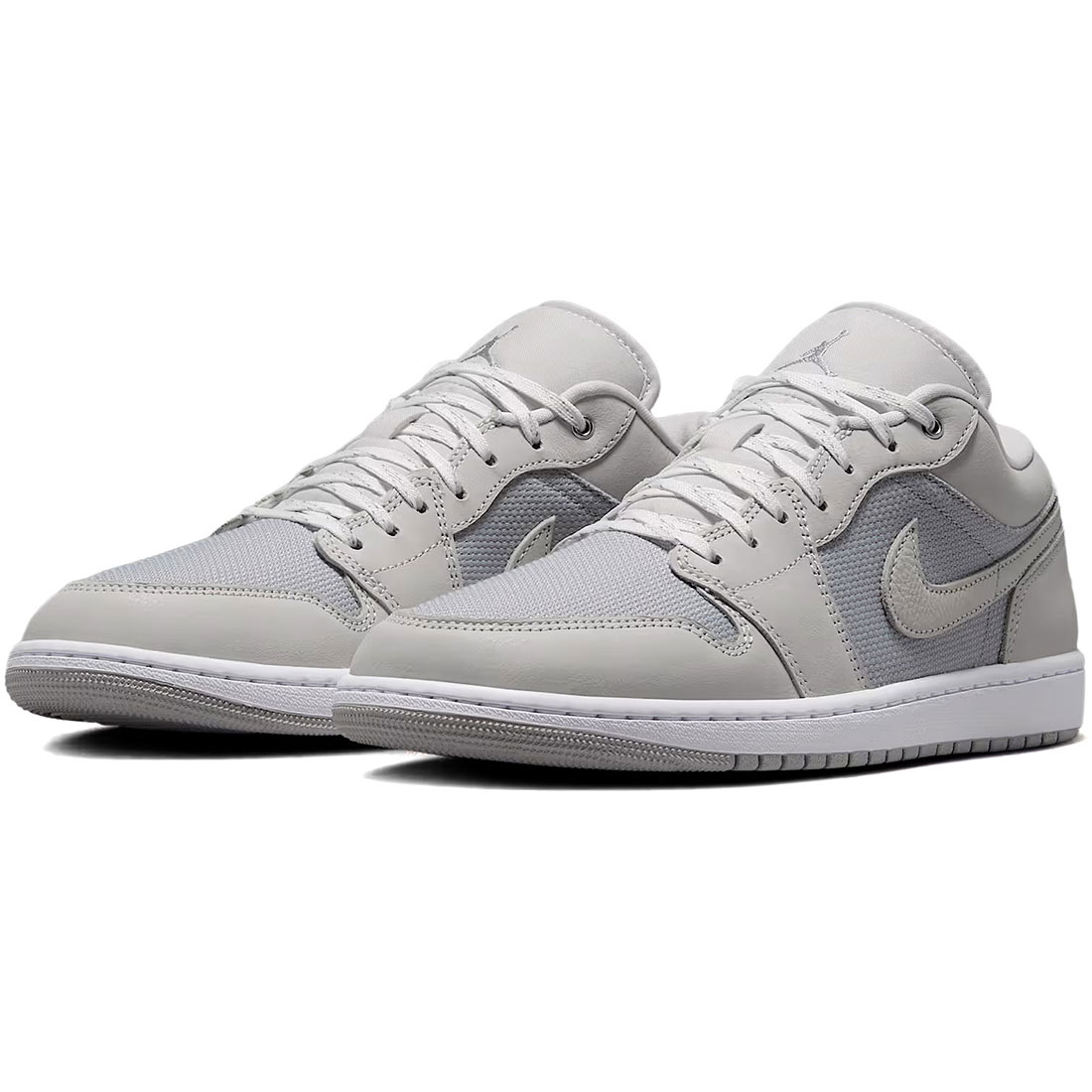 ナイキ エア ジョーダン 1 ロー SE NIKE AIR JORDAN 1 LOW SE オフホワイト/ソフトパール/ライトスモークグレー IO2049-100
