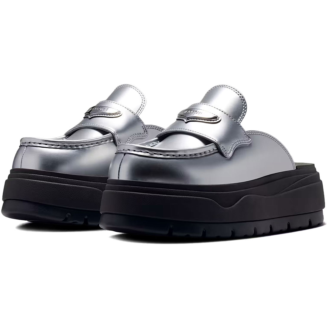 ナイキ エア ジョーダン ミュール SE NIKE W AIR JORDAN MULE SE メタリックシルバー/シャドーブラウン/ウルフグレー IV5071-001