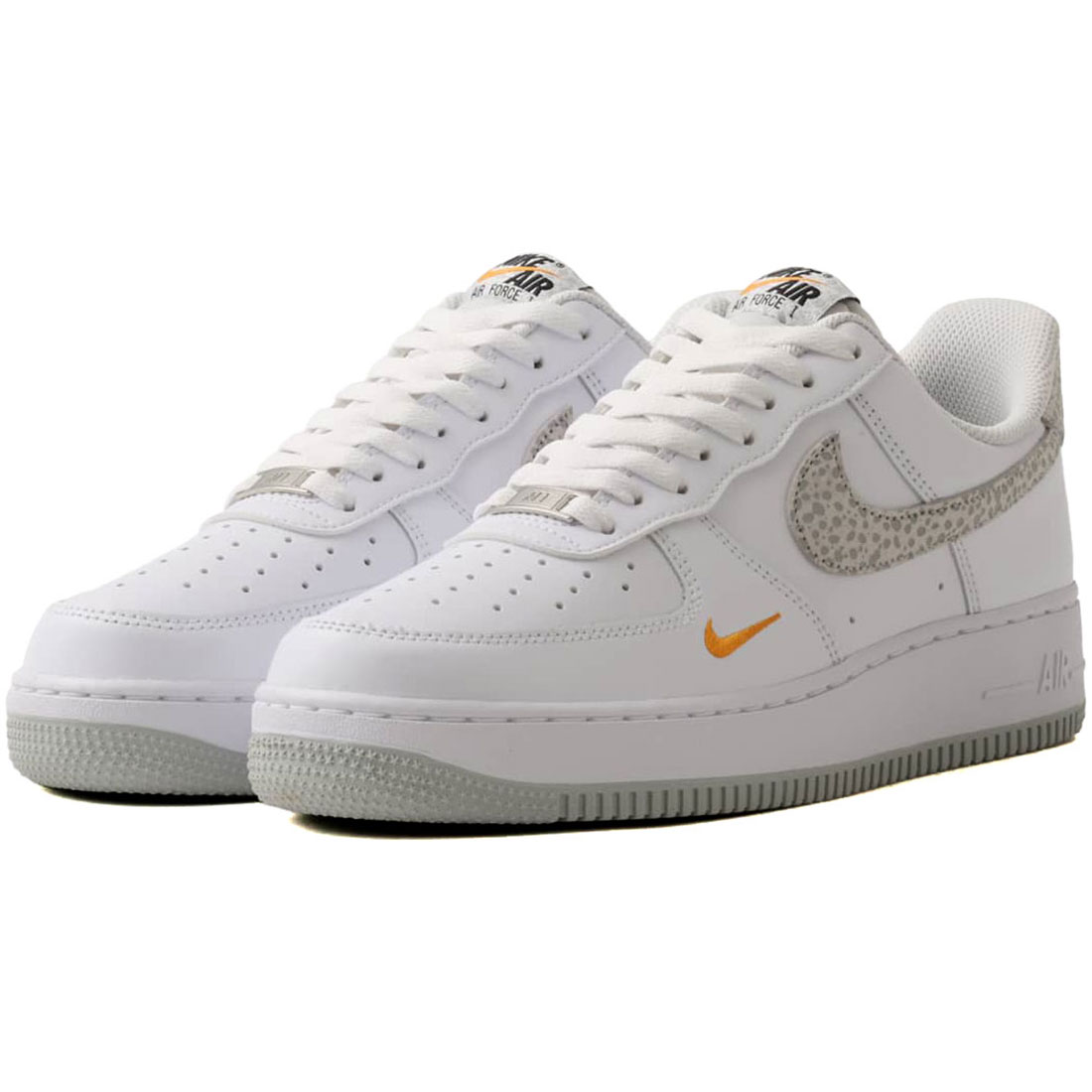 ナイキ エア フォース 1 07 NIKE AIR FORCE 1 '07 ホワイト/カムクワット/グレーフォグ IV5525-100