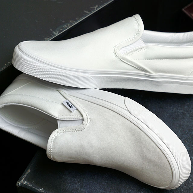 樂天商城 - 【最大100%ポイントバック】VANS ヴァンズ スニーカー クラシック スリップオン CLASSIC SLIP-ON [VN000EYEW00 FW21] メンズ・レディース バンズ 定番 スリッポン TRUE WHITE ホワイト系 正規取扱店