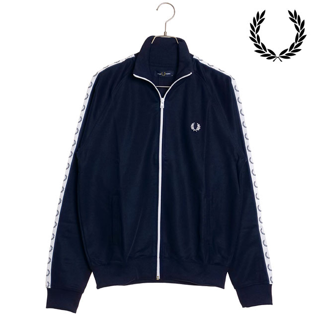 樂天商城 - 【最大100%ポイントバック】FRED PERRY フレッドペリー メンズ テープド トラックジャケット [J4620-885 FW23]　フレッド・ペリー FREDPERRY TAPED TRACK JACKET トップス 長袖 クルーネック CARBON-BLUE 紺 ネイビー系 正規取扱店