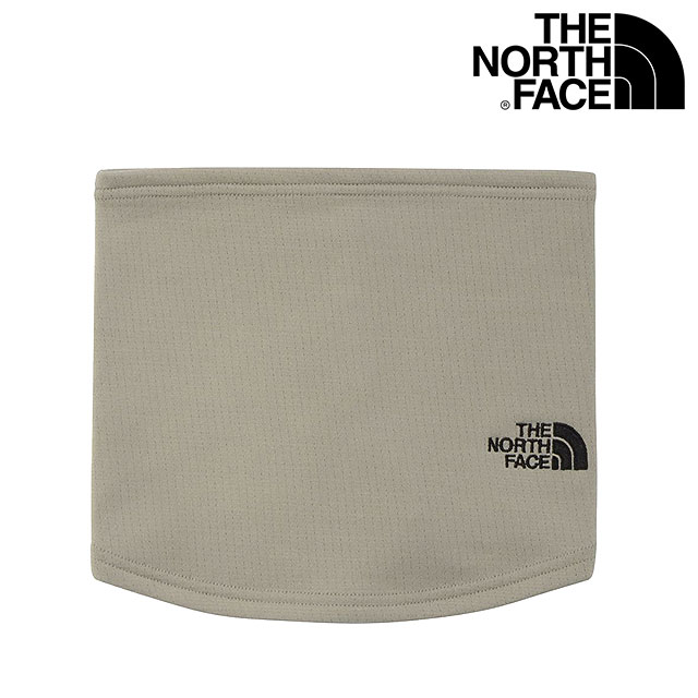 ザ・ノースフェイス | THE NORTH FACE 当店はザ・ノースフェイス正規取扱店です。ご安心してショッピングをお楽しみください。 商品情報 [ ブランド ] ザ・ノースフェイス　THE　NORTH　FACE [ ジャンル ] ネックウォーマー／ネックゲイター [ 素　 材 ] Thermolite 光電子（ポリエステル79％／ポリプロピレン18％／ポリウレタン3％） [ 原産国 ] 日本 [ サイズ ] 幅23×前丈22×後丈16（cm） 頭周り：56.5-59.5（cm） ※カタログ表記サイズの為、実寸とは値が異なる場合がございます。 様々なシーンで活躍するシンプルネックゲイター 1968年にサンフランシスコで産声を上げた『THE NORTH FACE』。当初は小さなメーカーでしたが、まもなく発売したスリーピングバッグにより高い信頼を獲得するようになり、製品づくりを通してアウトドアの限界点を高めてきました。「自然を模倣するのではなく、自然に存在する複数の原理間の相互作用を調整し、これまでにない新しい機能を引き出す」という“デザインサイエンス”の理念は、今もブランドの根底に息づいています。次の世代に正しい自然との関わり方、人との関わり方、ものを大事にする気持ちを伝えて行くこと。それが『THE NORTH FACE』のミッションです。 特殊セラミックの働きで、身体が発する遠赤外線のエネルギーを利用して体の芯まで温めるハイテク繊維・光電子をミックスした、サーモライト素材のネックゲイターです。ストレッチ性の高い素材ながら、立体的な形を保つようにデザインし、使いやすさを高めています。幅広いコーディネートに合わせやすいシンプルなネックゲイターは、プレゼントにもおすすめのアイテムです！ TNF ザ・ノース・フェイス アパレル 小物 アクセサリー マフラー ネックウォーマー ネックウェア 保温 防寒 ストレッチ サーモライト 光電子 アウトドア レジャー 通勤 通学 カジュアル 素材:ポリエステル グレー メンズ レディース ユニセックス プレゼント ギフト 贈り物 ※在庫の管理には万全を期しておりますが、実店舗との在庫共有や仕入先様在庫状況の変化により売り違いが発生してしまう場合もございます。誠に恐れ入りますがご理解の上ご了承下さい。