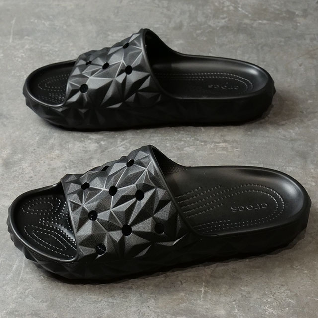 クロックス crocs メンズ クラシック ジオメトリック スライド （209608-001 SS24） Classic Geometric Slide EVAサンダル Black