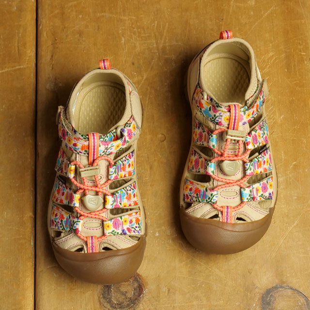 キーン KEEN サンダル �
