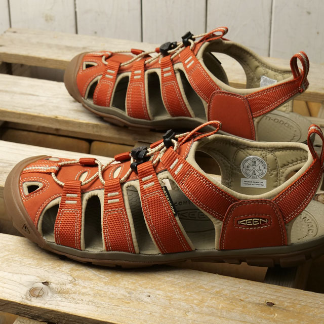【最大100%ポイントバック】キーン KEEN サンダル メンズ クリアウォーター シーエヌエックス [1032516 SS26] M CLEARWATER CNX キャンプ アウトドア タウン 軽量 トラベル シューズ 赤茶 BURNT-BRICK/SAFARI 正規取扱店