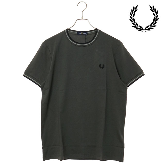 樂天商城 - 【最大100%ポイントバック】FRED PERRY フレッドペリー メンズ ツインティップド Tシャツ [M1588V-04B SS26] TWIN TIPPED T-SHIRT トップス 半袖 クルーネック カーキグリーン FIELD-GREEN/SEAGRASS/BLACK 【メール便可】 正規取扱店