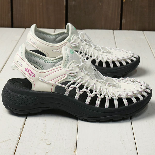 キーン KEEN サンダル �