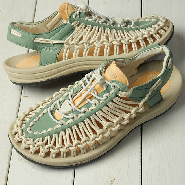 キーン KEEN サンダル �