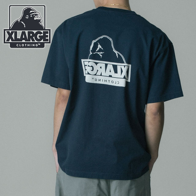 エクストララージ XLARGE メンズ バックサイドOG ショートスリーブTシャツ  BACKSIDE OG S/S TEE トップス 半袖 クルーネック ネイビー NAVY  正規取扱店