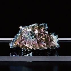 『 ビスマス 』（大）重さ300g以上 蒼鉛 希少金属 鉱物 Bi Bismuth レアメタル 結晶 希少金属 浄化 通販 販売
