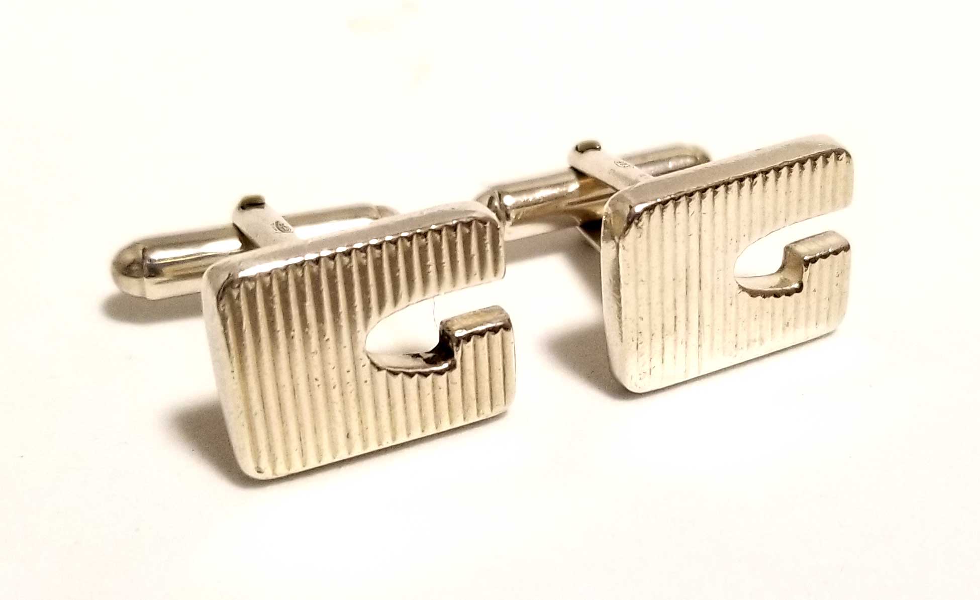 樂天商城 - グッチ カフス SV925 Gモチーフ カフリンクス SV925 メンズ アクセサリー シルバー シルバー製 GUCCI　【中古】
