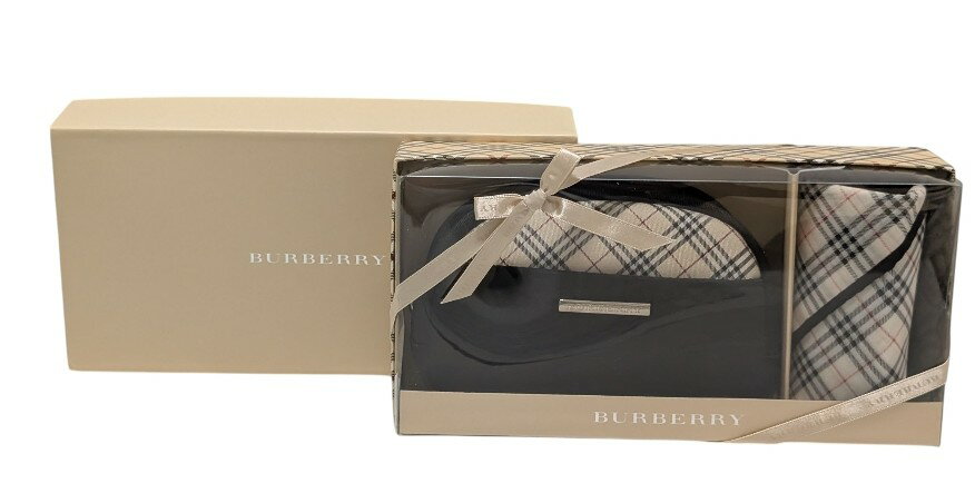 未使用 バーバリー ポーチ ハンカチ セット キャンバス チェック レディース ブラック　黒　ベージュ BURBERRY ギフト 【中古】