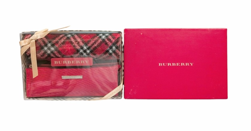 未使用 バーバリー ポーチ ペンケース ハンドタオル セット キャンバス チェック レディース レッド BURBERRY ギフト プレゼント 【中古】