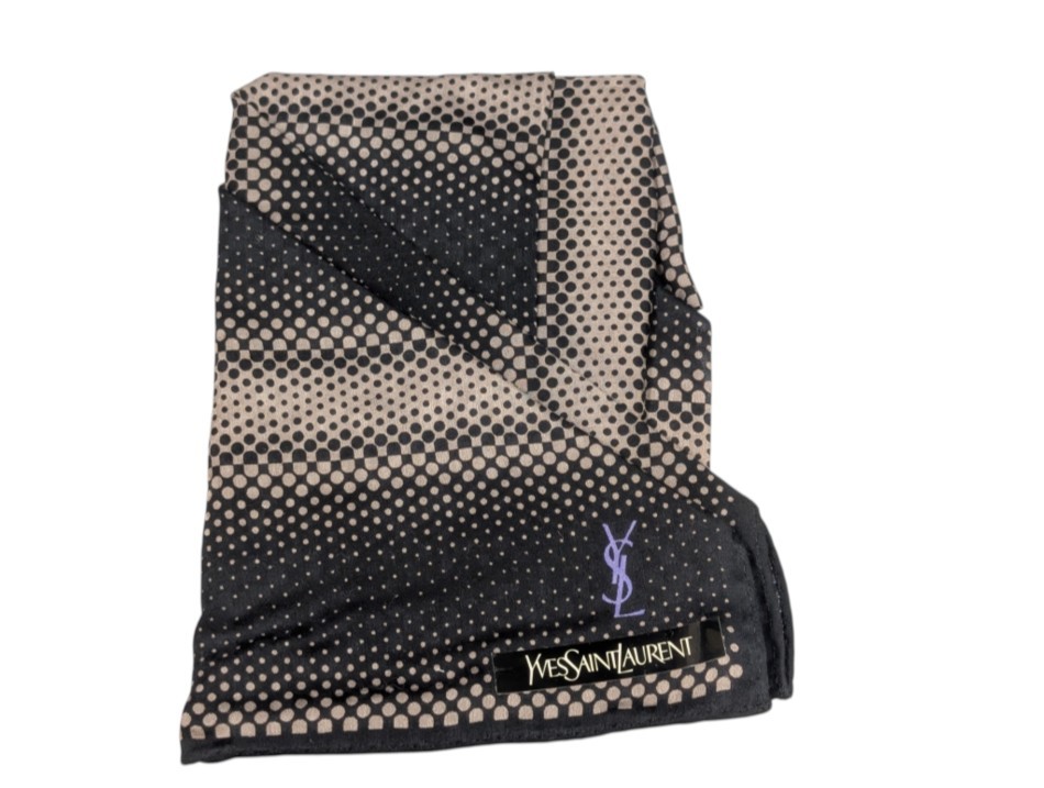 未使用 イヴサンローラン ハンカチ 大判 ブラック グレー コットン　scarf　スカーフ　綿　100％　ドット 水玉 レディース YVES SAINT LAURENT 【中古】