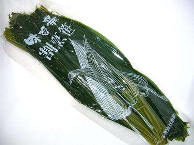 【送料無料（沖縄・離島は除く）】国産笹葉枝付き　大（200枚入り）業務用