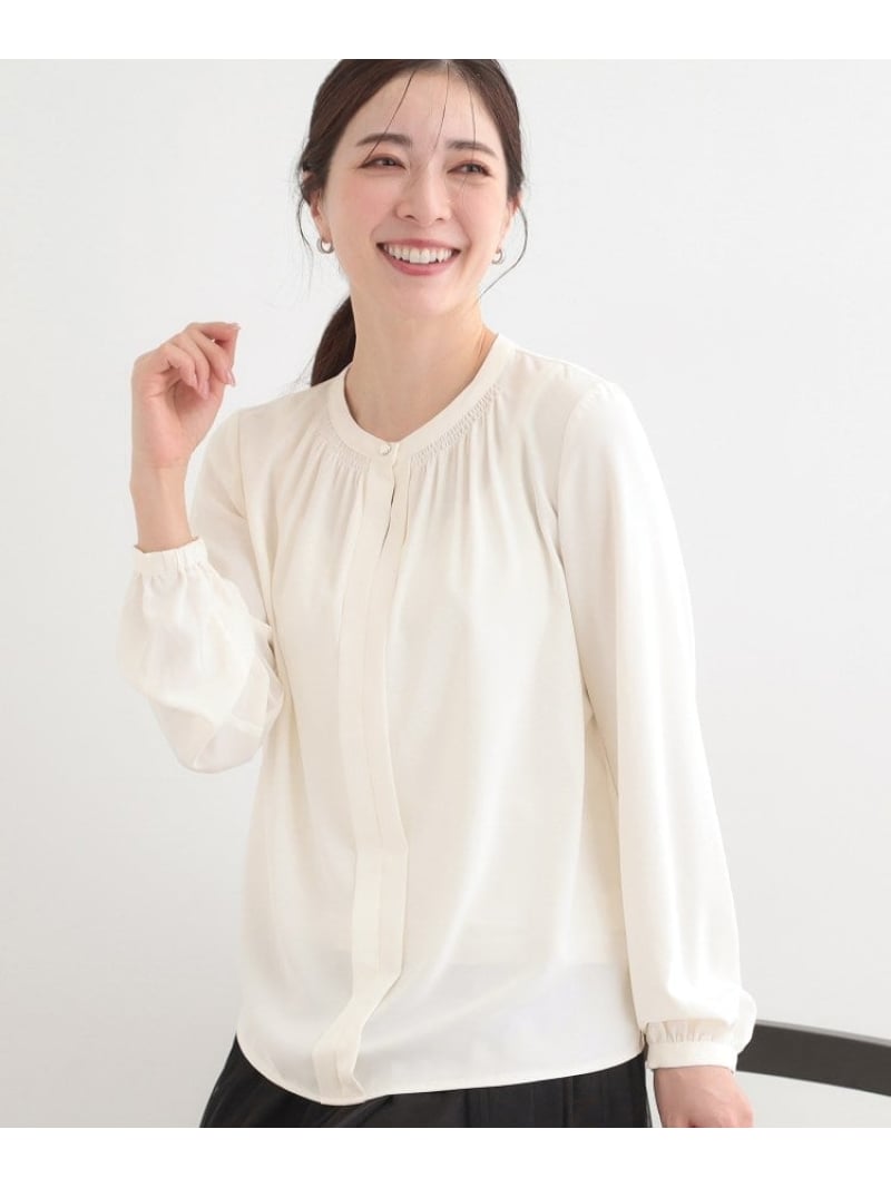 Rakuten - 【SALE／10%OFF】【洗濯機可/吸水速乾/ひんやり/UV】メタルボタンがアクセント ふんわりギャザーブラウス SHOO・LA・RUE シューラルー トップス シャツ・ブラウス ネイビー ホワイト ピンク【RBA_E】[Rakuten Fashion]