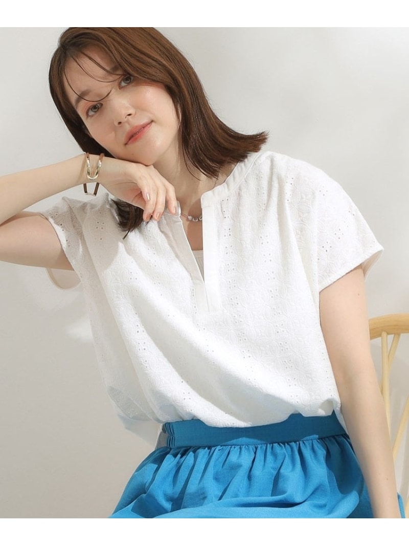 【SALE／50%OFF】【S-LL】抜け感とすっきり見えを叶える 刺繍レース スキッパー襟トップス SHOO・LA・RUE シューラルー トップス カットソー・Tシャツ ブルー ブラウン ホワイト ブラック【RBA_E】[Rakuten Fashion]