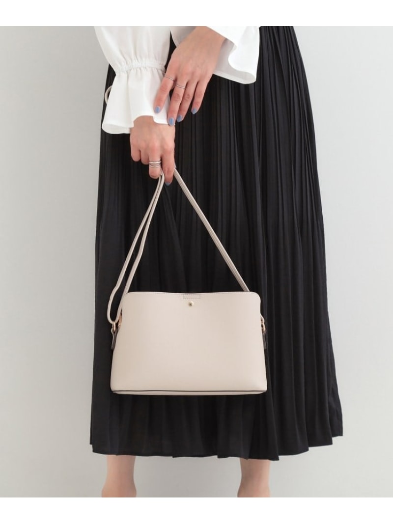 樂天商城 - 【SALE／5%OFF】コンパクトながらしっかり入る 一枚革風 3層ショルダーバッグ SHOO・LA・RUE シューラルー バッグ ショルダーバッグ ベージュ ブラック グレー【RBA_E】[Rakuten Fashion]