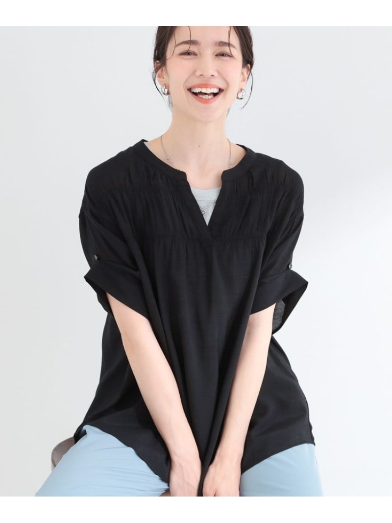 Rakuten - 【ひんやり/UV/2WAYスリーブ】インせず着られる シャーリングスキッパーブラウス SHOO・LA・RUE シューラルー トップス シャツ・ブラウス オレンジ ブルー ブラック[Rakuten Fashion]