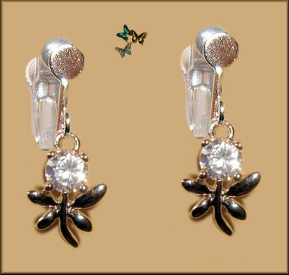 Cubic Zirconia - キラキラキュービックフラワー揺れるシルバーピアス 　イヤリングもあり