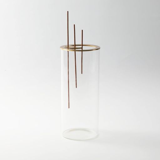 【REGISSお香立て御洒落[灰飛び防止]】ガラス一体型、真鍮クリップぶら下がるデザイン、お香立て縦、エ..