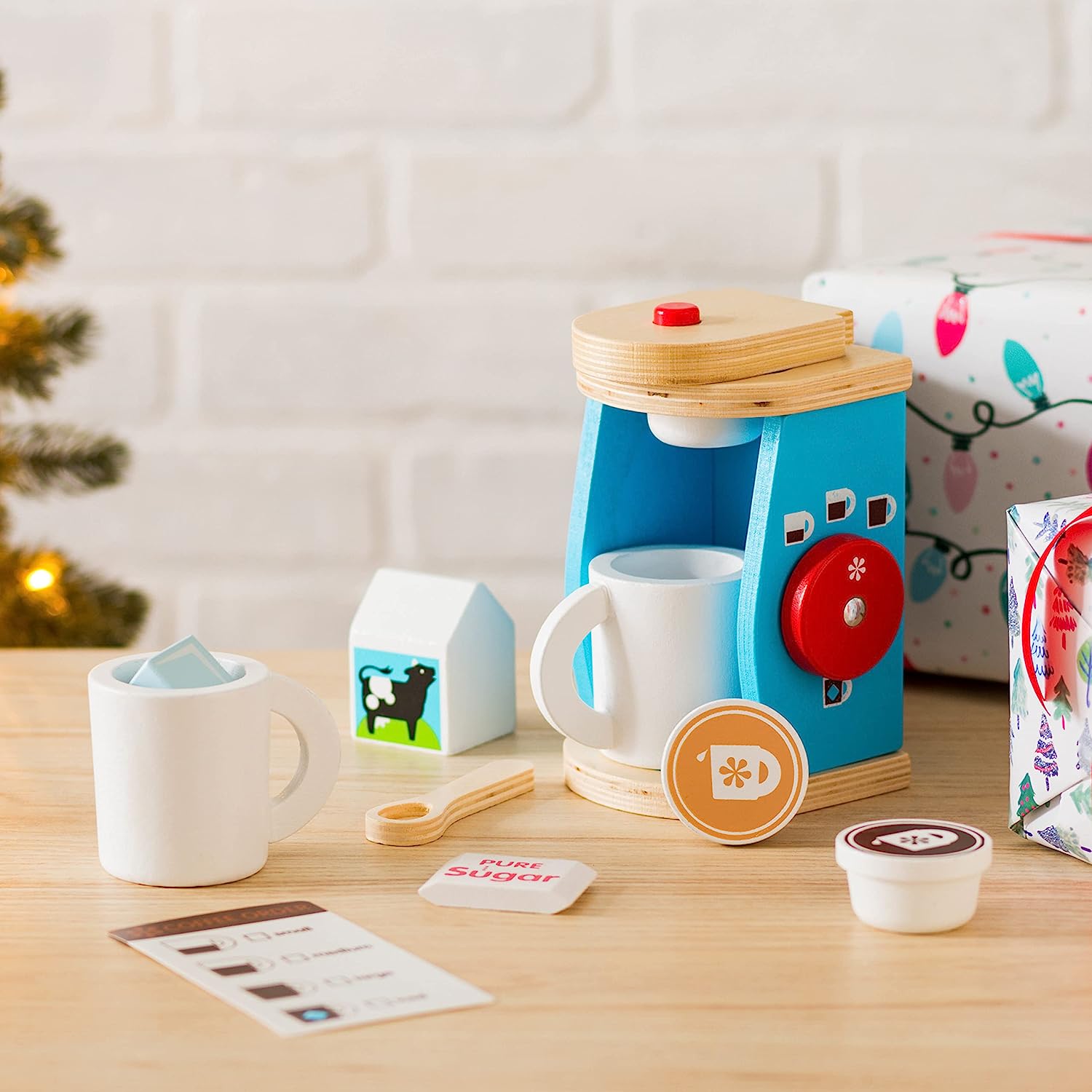 メリッサ&ダグ おもちゃ おままごと ごっこ遊び Melissa & Doug Melissa & Doug Brew and Serve Wooden Coffee Maker Set - Play Kitchen Accessories (12 -Pieces)メリッサ&ダグ おもちゃ おままごと ごっこ遊び Melissa & Doug 3