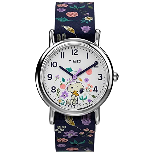 腕時計 タイメックス レディース Timex Womens Watch Peanuts Weekender Casual Ladies Wristwatch - Featuring Snoopy and Woodstock in a Floral Motif, Silver-Tone Case with Blue Fabric Strap (31mm)腕時計 タイメックス レディース