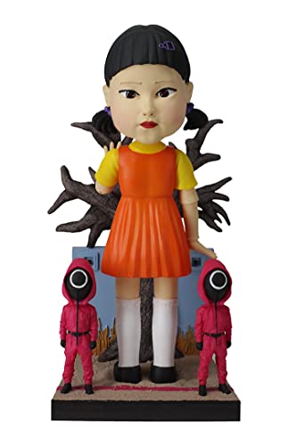 ボブルヘッド バブルヘッド 首振り人形 ボビンヘッド BOBBLEHEAD Royal Bobbles Squid Game Young-HEE 8” with Guards Collectible Bobblescape Bobblehead Statueボブルヘッド バブルヘッド 首振り人形 ボビンヘッド BOBBLEHEAD