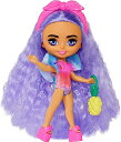 商品情報 商品名バービー バービー人形 Barbie Extra Mini Minis Travel Doll with Lavender Hair, Tie-Dye Swimsuit with Puff Sleeve & Beach-Themed Accessoriesバービー バービー人形 商品名（英語）Barbie Extra Mini Minis Travel Doll with Lavender Hair, Tie-Dye Swimsuit with Puff Sleeve & Beach-Themed Accessories 商品名（翻訳）バービー エクストラミニミニ トラベルドール ビーチファッション、タイダイ柄水着、トロピカルアクセサリー付き、バービー エクストラフライ スモールドール 型番HPN06 海外サイズ3.25 inches ブランドBarbie 商品説明（自動翻訳）バービー・ドリームトピア プリンセス、妖精、人魚、ユニコーンなど、ファンタジックなキャラクターたちが想像力を膨らませてくれる、バービー・ドリームトピアの魔法の世界を発見してください！ Skipper、Stacie、Chelseaの3人の姉妹は、姉に倣って自分の夢を追いかけます。人形やプレイセットで、子どもたちは一緒に目標達成のお手伝いをします！ ペット バービーのペットトイには、子犬、子猫、ウサギ、馬などの愛らしいペットがたくさん登場し、世話をするための楽しい要素も用意されています！ キャリア バービーは200以上の職業に就いています！本物のディテールがロールプレイや夢を刺激するバービーの職業人形とおもちゃは、子供たちも探求することができます。 プレイセット バービーのプレイセットでは、ドールハウスや乗り物、変身セット、たくさんのスタイリッシュな家具やアクセサリーで、子供たちが世界を作り、デザインすることができます。 ファッショニスタ バービー・ファッショニスタの人形は、体型、髪の色やスタイル、肌の色、瞳の色などがそれぞれ異なり、ユニークです。そして、それぞれが自分のスタイルと今日の最もホットなファッショントレンドを捉えたルックを身に着けています！ バービー人形とプレイセットは、子供たちが冒険の夢を描き、新しい情熱を発見し、自分の世界をデザインするのを助けます。なぜなら、女の子がバービーと遊ぶとき、彼女は自分がなれるものすべてを想像するからです！ 関連キーワードバービー,バービー人形このようなギフトシーンにオススメです。プレゼント お誕生日 クリスマスプレゼント バレンタインデー ホワイトデー 贈り物